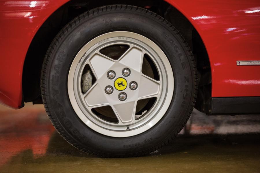  Ferrari Testarossa 1989 года  (фото 8 из 20)